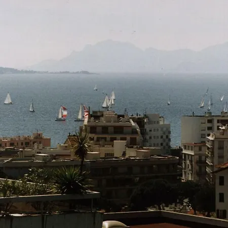 Corinthe Mas De Tanit , * Antibes